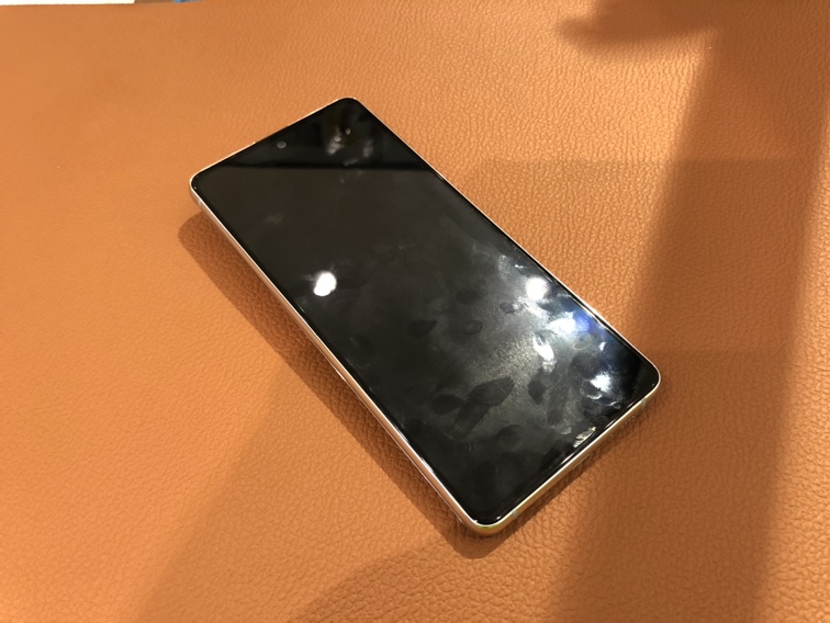 バッテリーが膨張したGalaxyA51（ギャラクシー エーフィフティワン）のバッテリー交換を行いました!