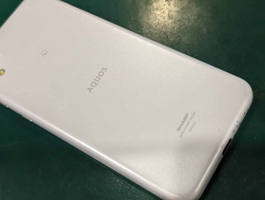 AQUOS sense2(アクオス)SH-01L,SHV43,SH-M08のバッテリー交換ならスマホ修理工房ペリエ千葉店にお問い