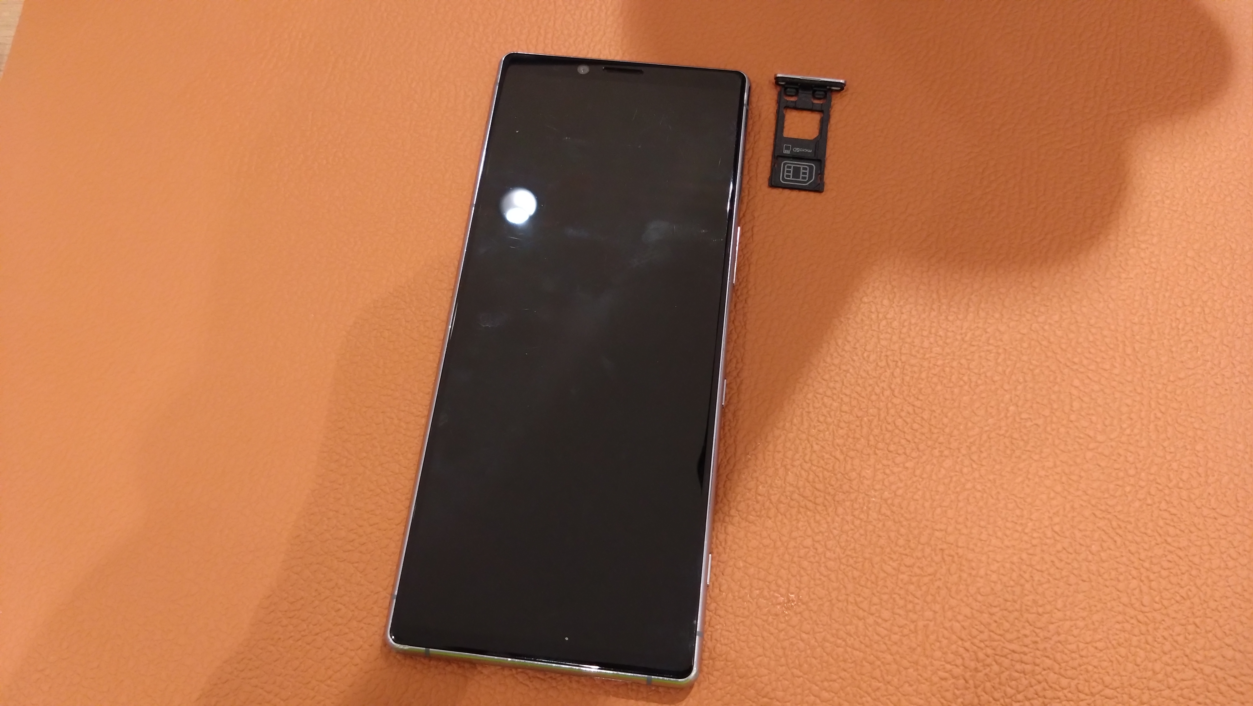 SIMカードが取れなくなってしまったXperia1（エクスペリアワン）の修理を行いました!【スマホ修理工房　仙台PARCO2店】