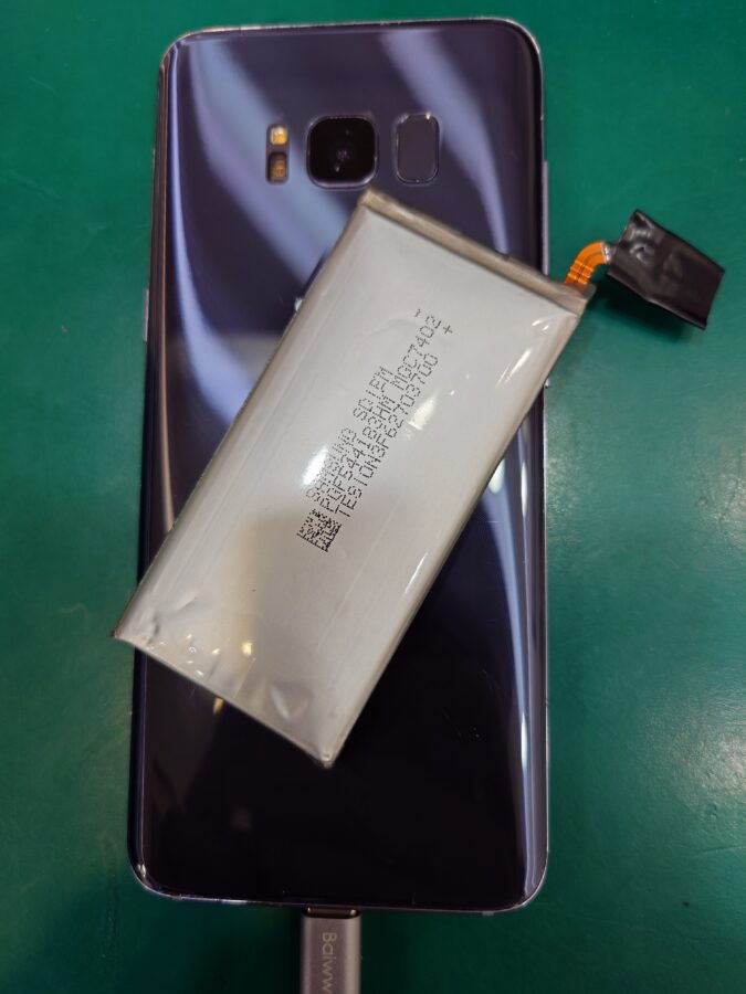 【バッテリー交換修理】藤沢市からお越しのお客様より、Galaxy S8(ギャラクシー)をお持ち込みいただきました！