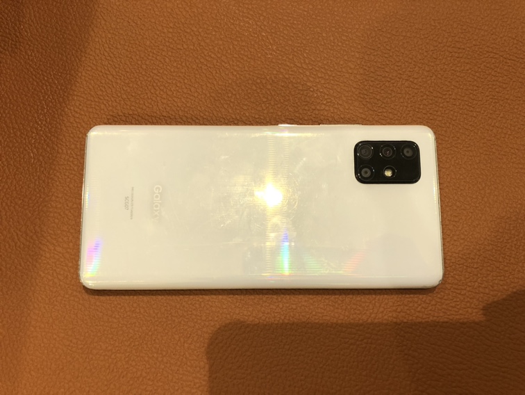 充電の減りが早くなってきたGalaxyA51（ギャラクシー エーフィフティワン）のバッテリー交換を行いました