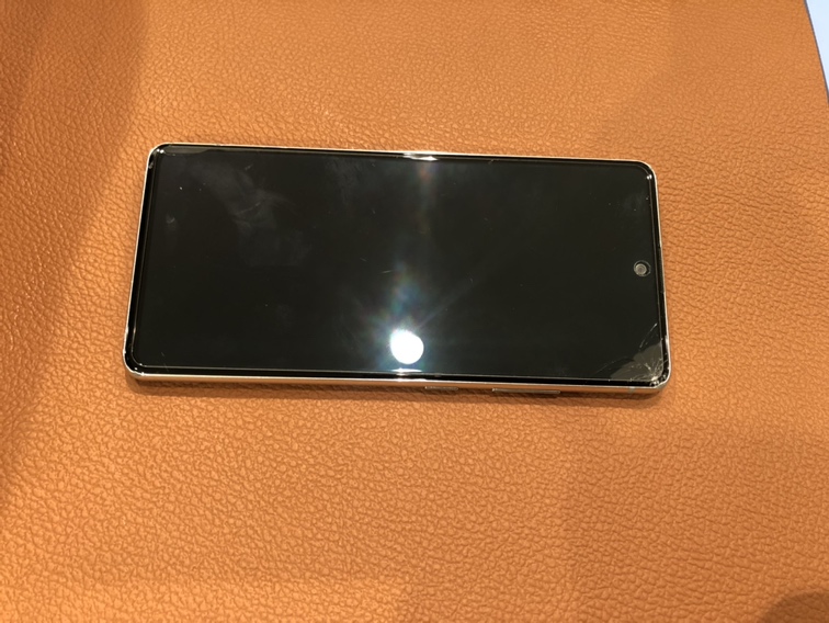 充電の減りが早くなってきたGalaxyA51（ギャラクシー エーフィフティワン）のバッテリー交換を行いました。