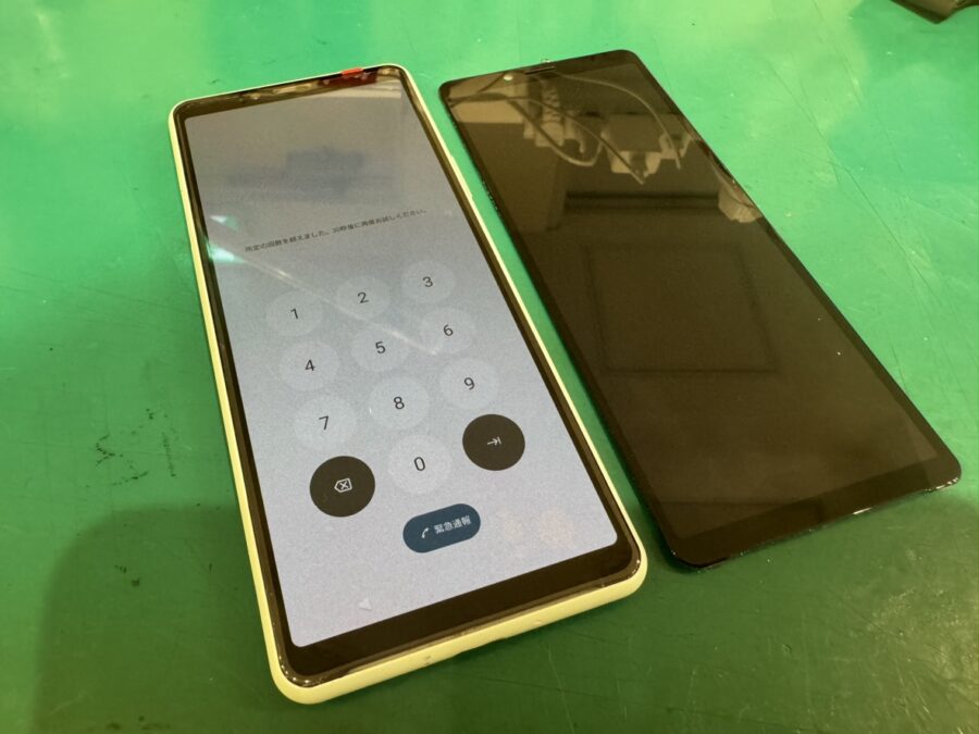 Xperia10Ⅱ(SO-41A/SOV43)の画面交換ができるのは西武新宿駅直結の【スマホ修理工房新宿PePe店】☆