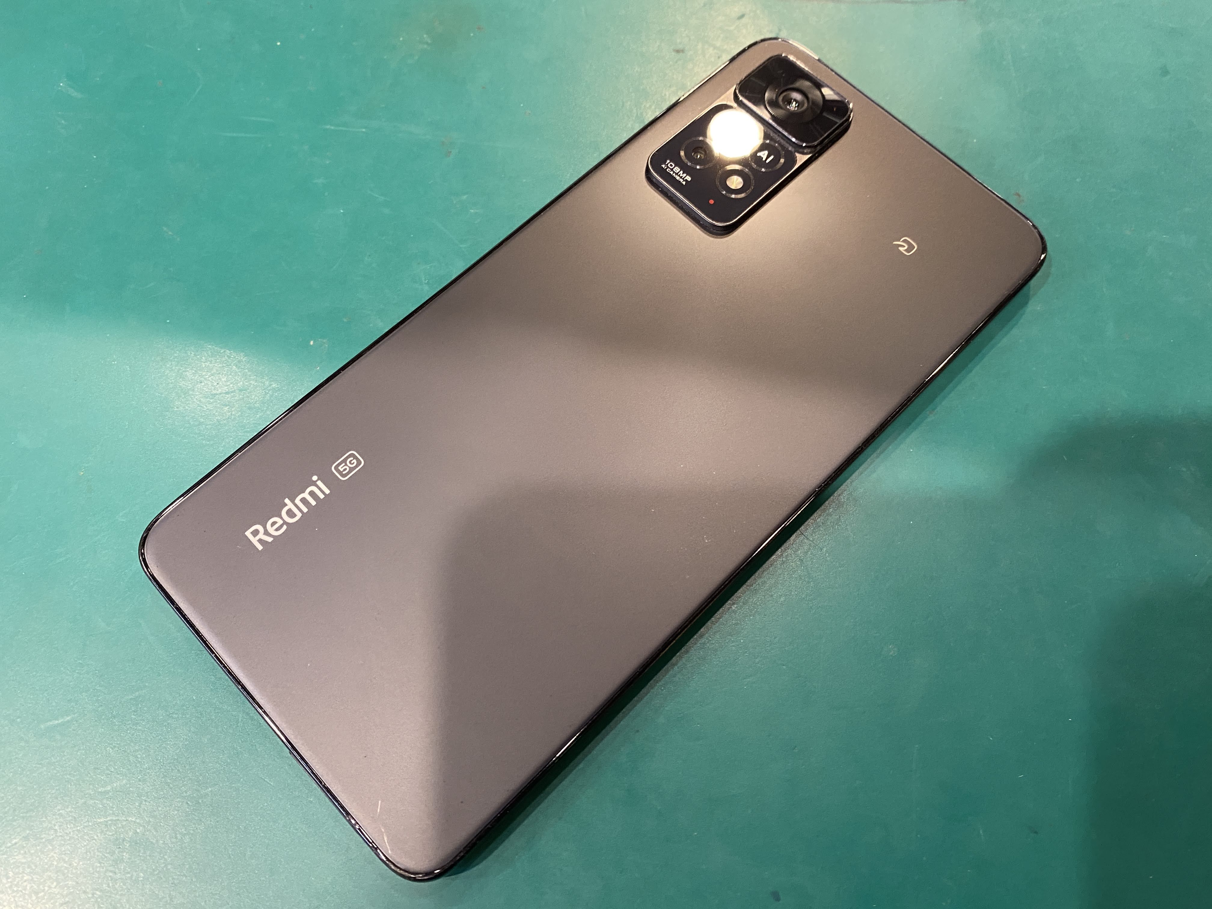 Xiaomi Redmi Note 11Pro の画面交換をしました！ 画面が割れちゃった・・・そんなときは！スマホ修理工房ペリ