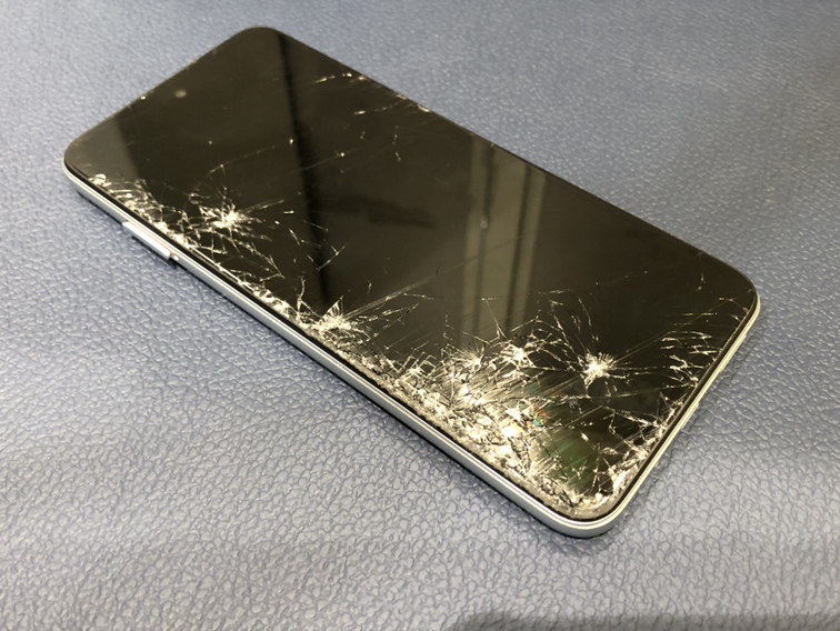 落下させてしまい液晶不良が…Redmi Note10 JEの画面交換の修理を行わせて頂きました!