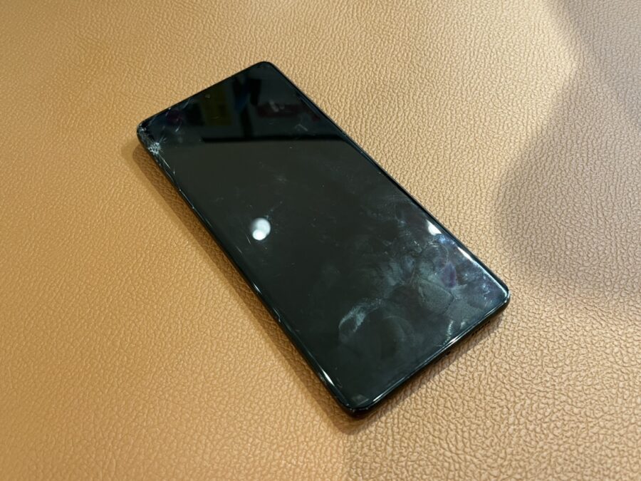 映像の映らないGalaxyS21ultra(ギャラクシー)画面の交換を行いました!【スマホ修理工房　仙台PARCO2店】