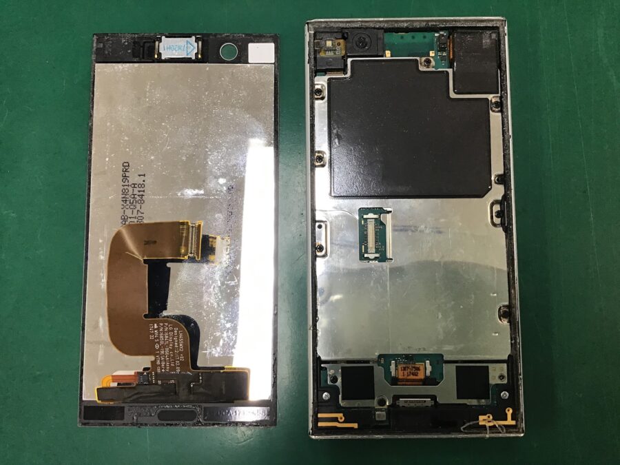 スマホ修理工房王子店/Xperia XZ1compactのバッテリー交換をいたしました！