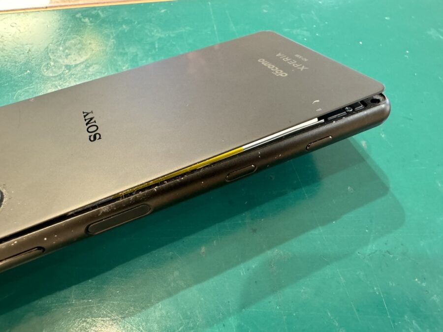 部品お持ち込みの修理代行も◎Xperia5Ⅲ（SO-53B/SOG05）のバッテリー交換は【スマホ修理工房新宿PePe店】へ！