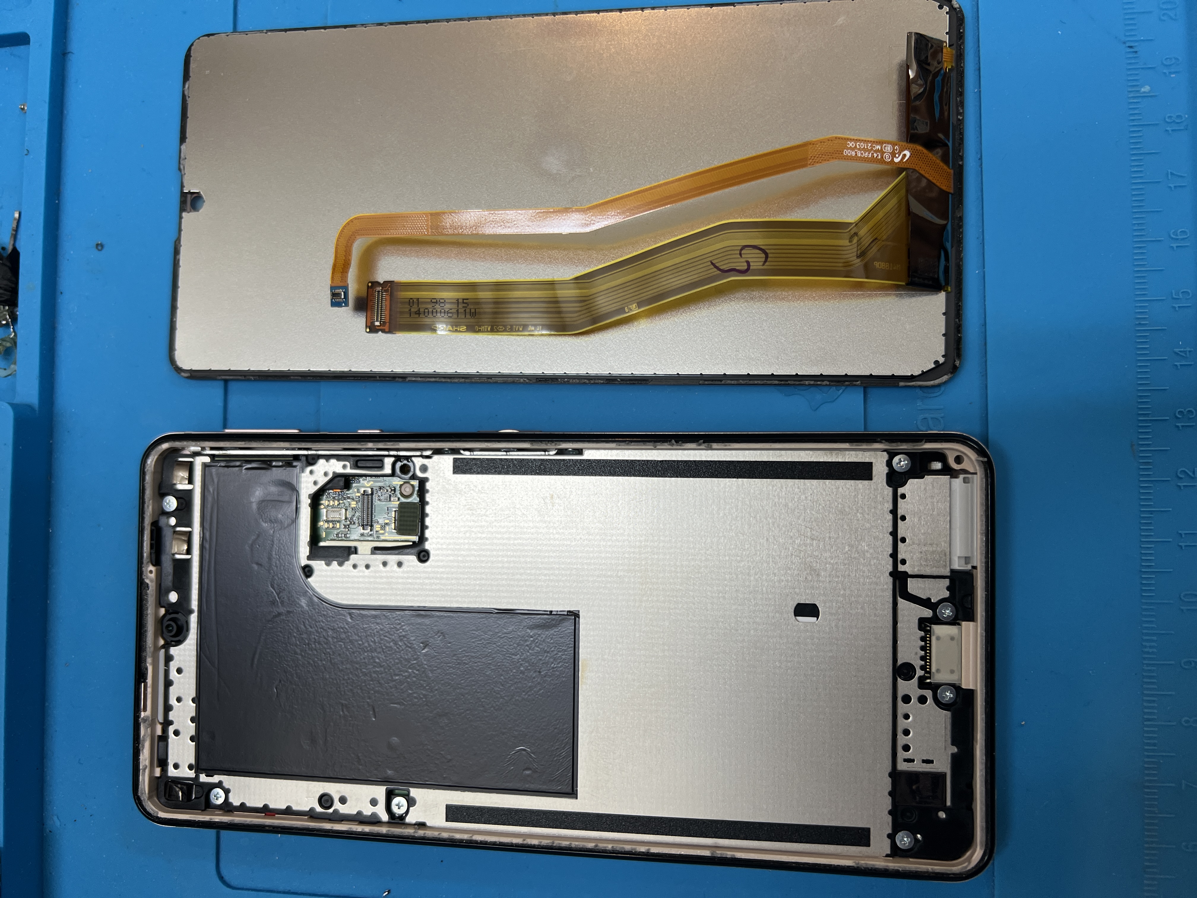AQUOS sense 5G パネル交換のご依頼をいただきました！