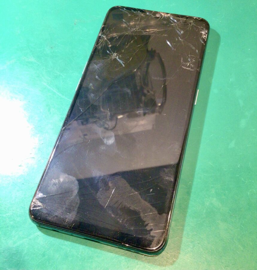 OPPO Reno3A 画面割れ/表示不可【スマホ修理工房 東松山店】