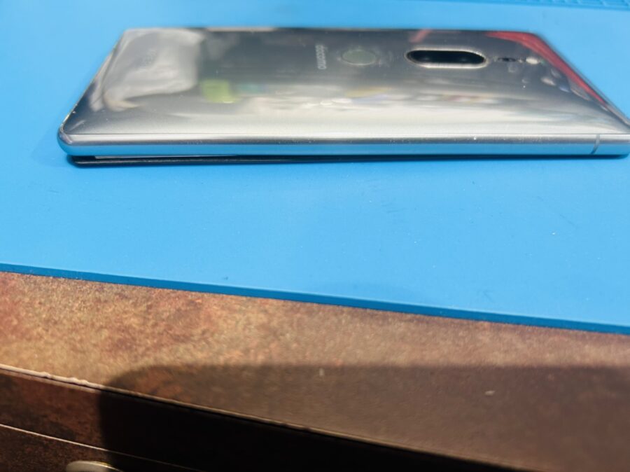 Sony Xperia XZ Premium（SO-04J）のバッテリー修理ならデータそのまま、即日修理のスマホ修理工房渋谷店へ