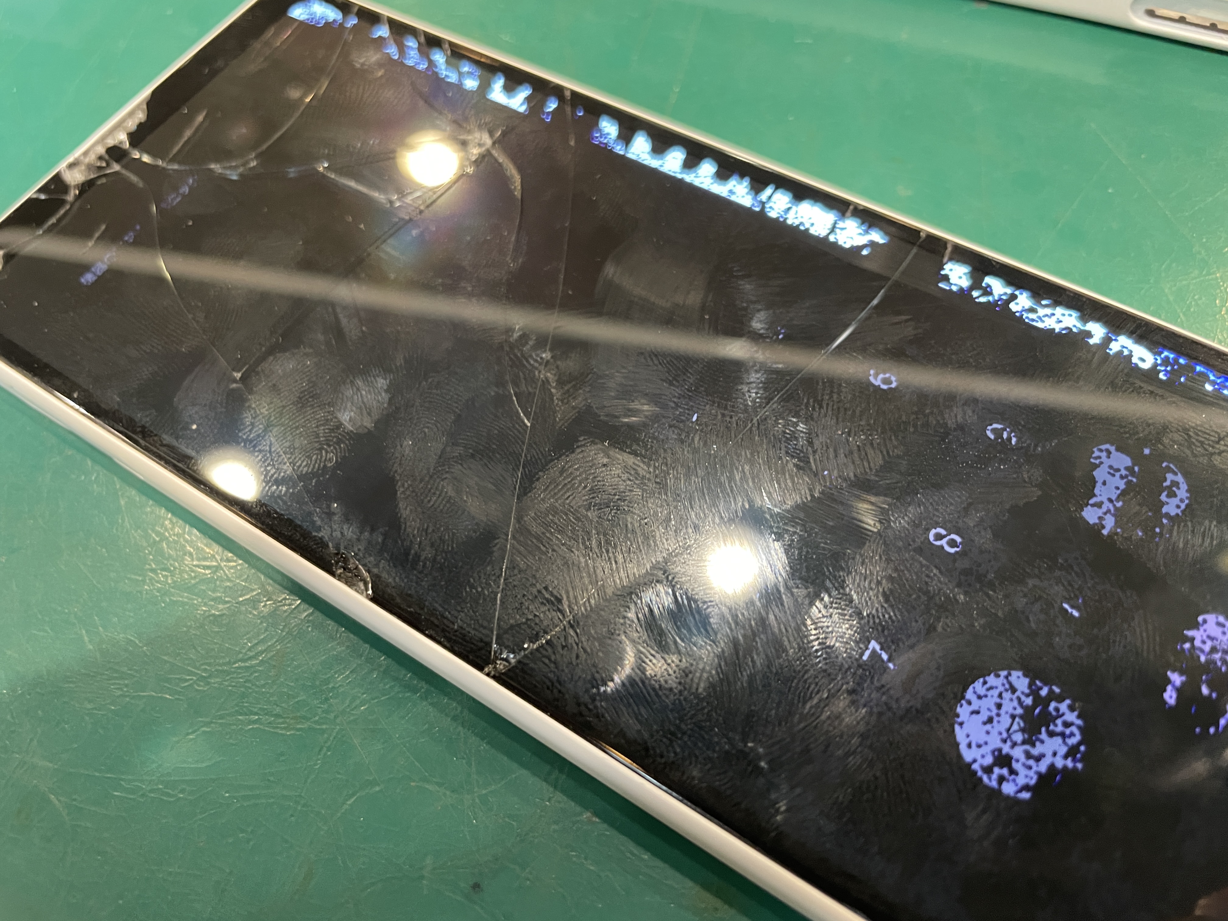 梅雨のお悩み解決！スマホ水没はスマホ修理工房ペリエ千葉店へご相談下さい！