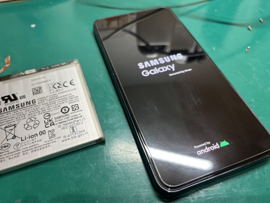 Galaxy S22 5G (ギャラクシー)(SCG13/SC51-C)のバッテリー交換を承りました！【スマホ修理工房新宿PeP