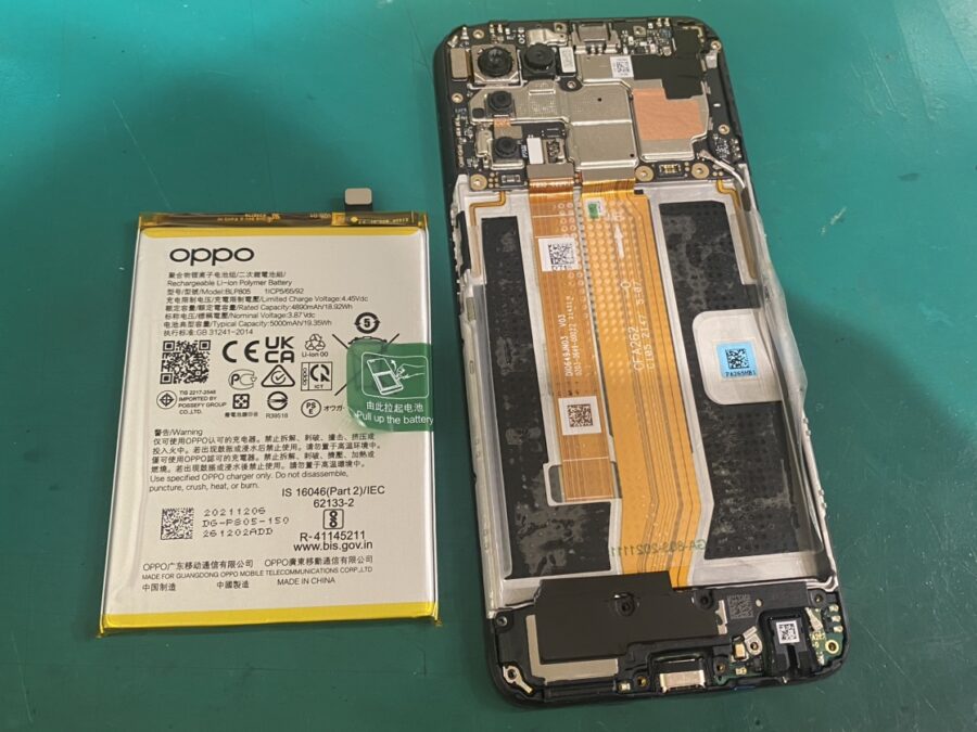 OPPO(オッポ) A54 5G の即日修理なら【スマホ修理工房新宿PePe店】へ♪　バッテリー交換を行いました✨