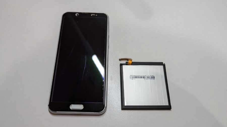 AQUOS sense2 （アクオス）SH-01L/SHV43のバッテリー交換なら【スマホ修理工房　新宿PePe店】ヘ！！