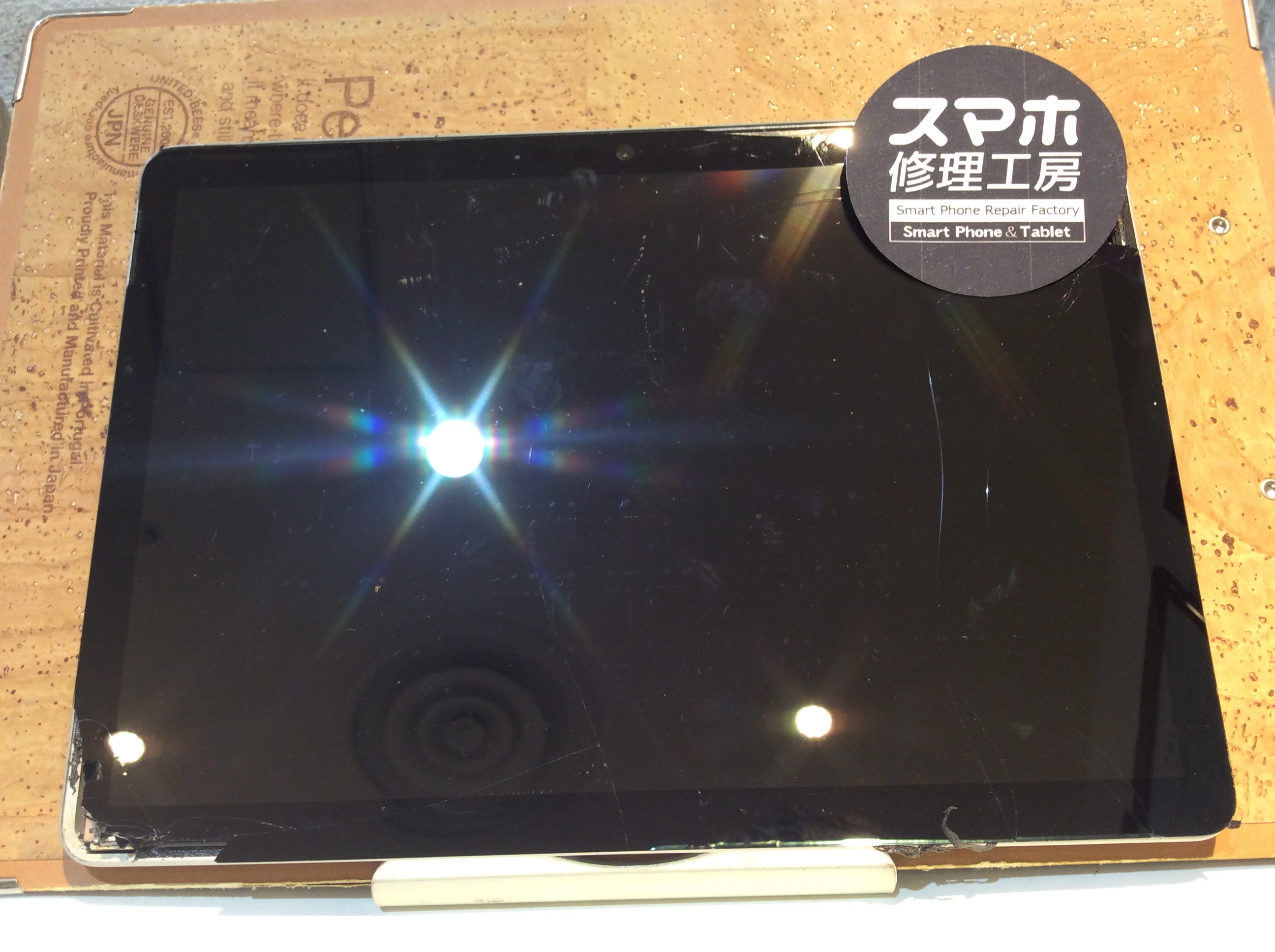 Microsoft Surface Go2(マイクロソフト サーフェス ゴー2)画面が壊れて表示ができなくなった…(;・∀・)