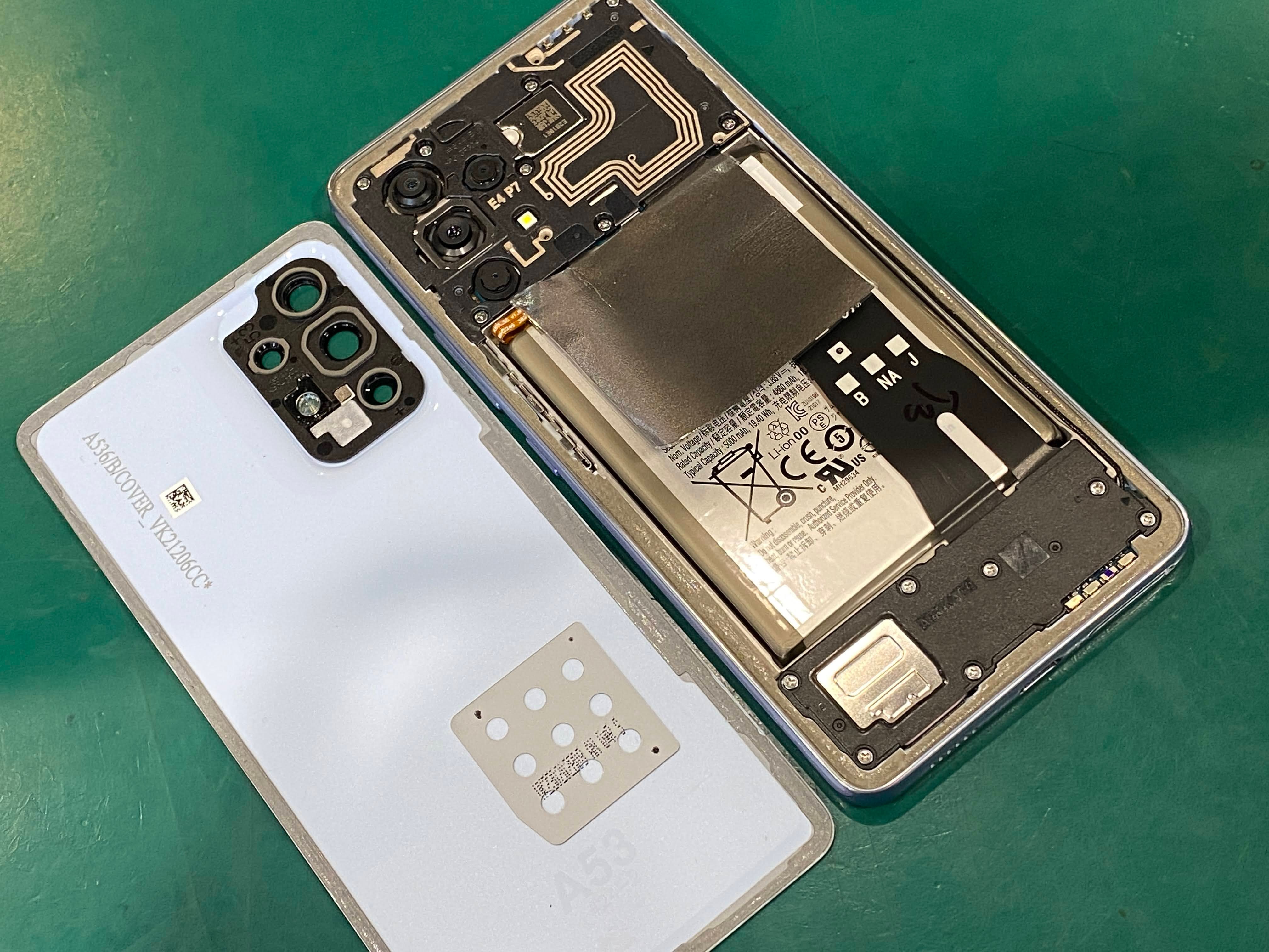 Galaxy A53（ギャラクシー） を落として画面が割れた！そんな時はお客様に寄り添いますスマホ修理工房ペリエ千葉店へお越し下