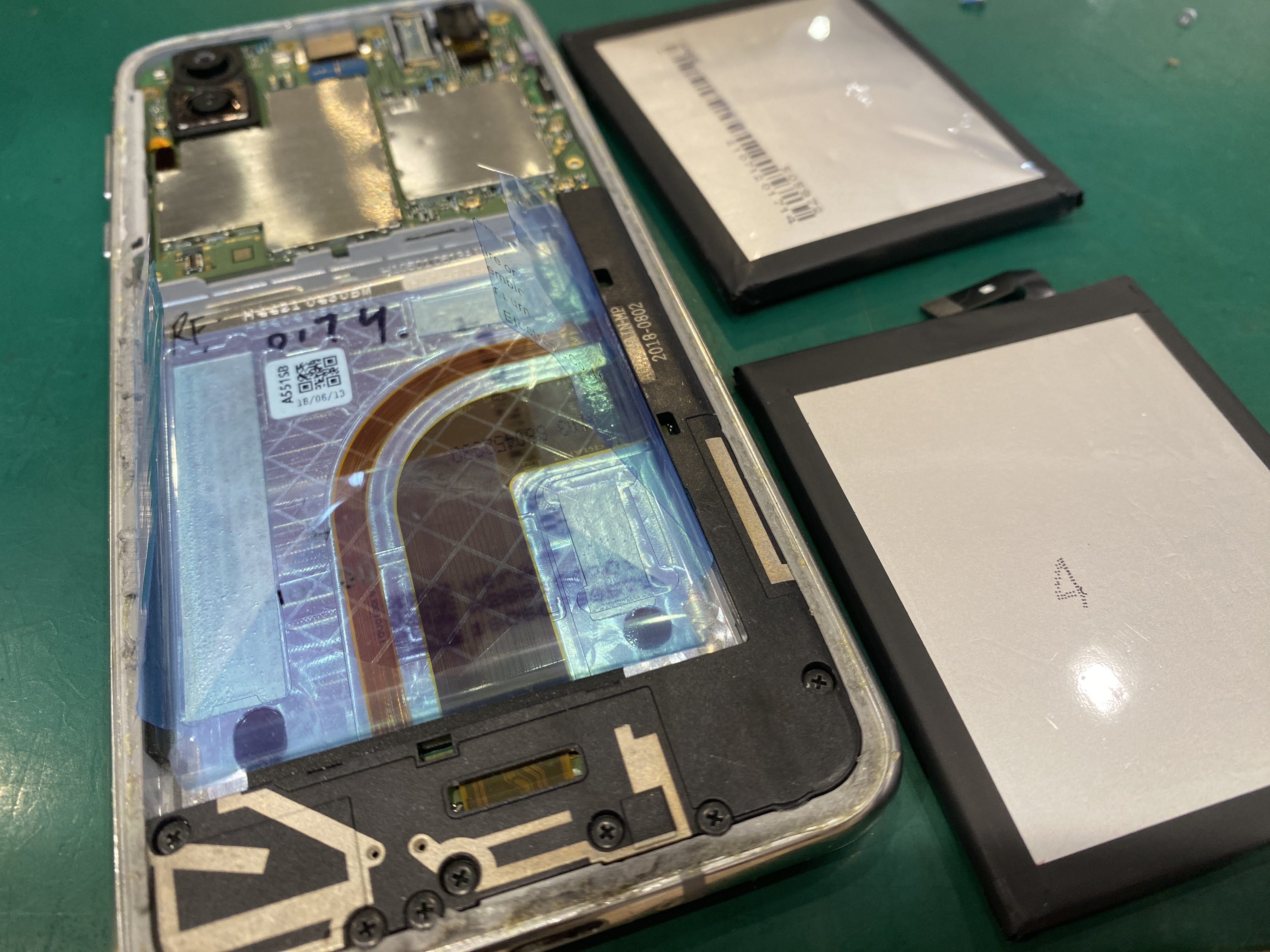 AQUOS R2の充電が溜まらない！そんなときはスマホ修理工房ペリエ千葉にご相談ください！