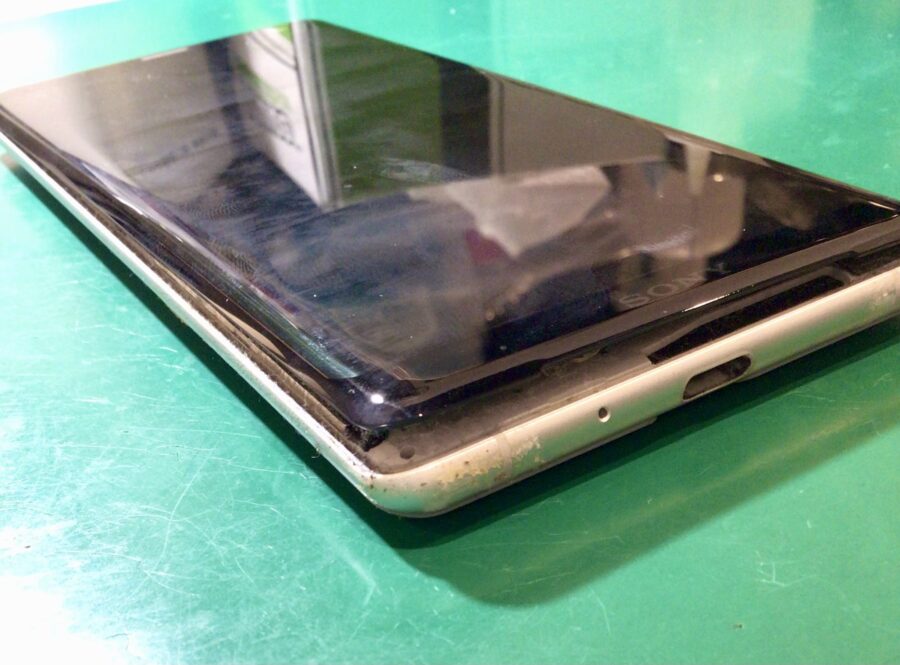 Xperia XZ3 バッテリー膨張【スマホ修理工房 東松山店】 【修理日記