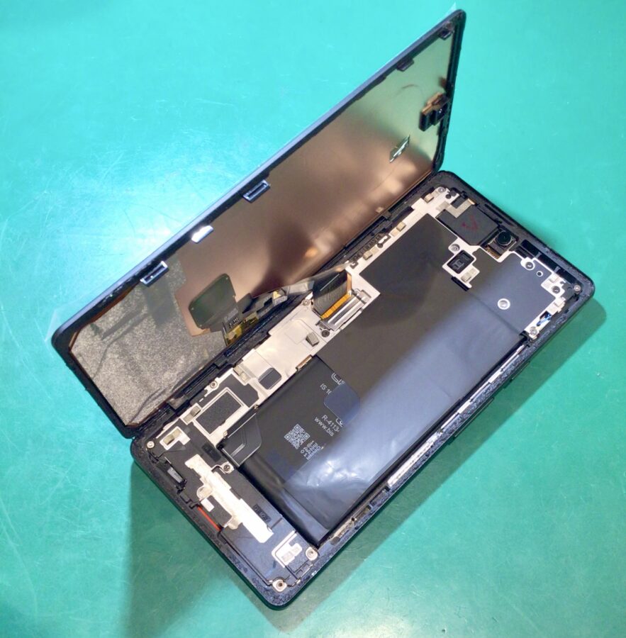 Google Pixel 6a　画面割れ【スマホ修理工房 東松山店】