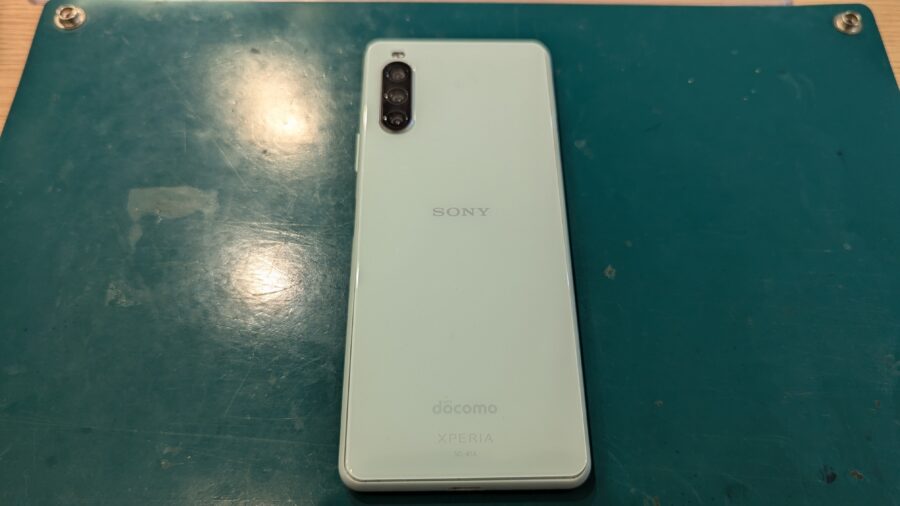 雨の日は要注意！水没したXperia10Ⅱ（エクスペリア）も水没洗浄で復旧へ！【スマホ修理工房　新宿PePe店】