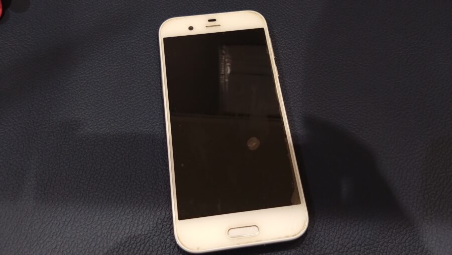 充電に時間がかかるAQUOS R(アクオスアール)バッテリー交換修理を行いました!【スマホ修理工房　仙台PARCO2店】