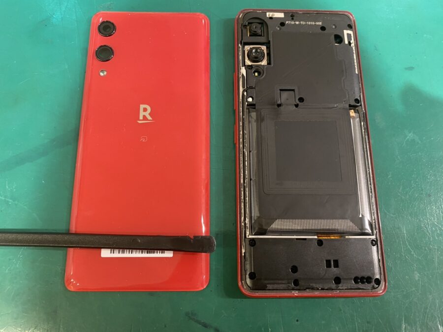 Rakuten handのバッテリー交換ならココ！スマホ修理工房新宿PePe店なら即日で交換完了します！【スマホ修理工房新宿Pe