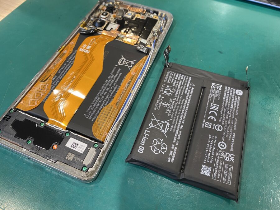 Xiami 11TPro（シャオミ）の充電が半日も持ちません！それはバッテリーの劣化では？バッテリー交換ならお任せください！【ス