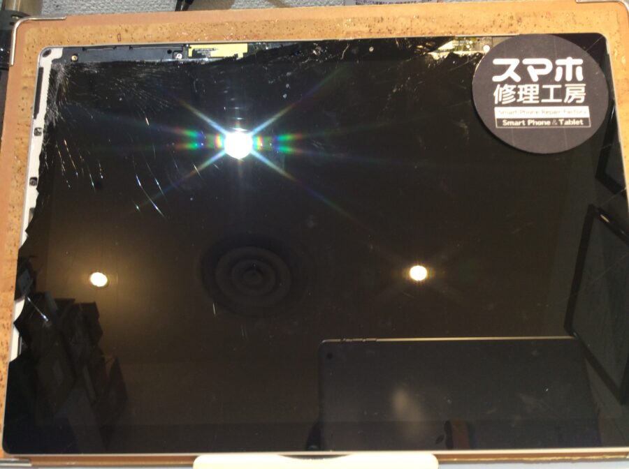 Microsoft Surface Pro5(マイクロソフト サーフェス プロ5)画面が壊れて表示ができなくなった…(;・∀・)