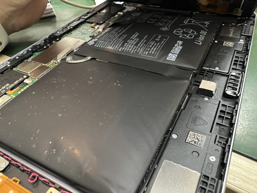 MediaPad M5 Lite 10バッテリー膨張修理のご依頼をいただきました！