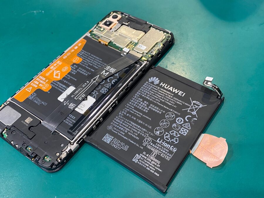 HUAWEI nove lite 3（ファーウェイ）の充電が半日で無くなる！それバッテリーの劣化かも・・・バッテリー交換ならスマ