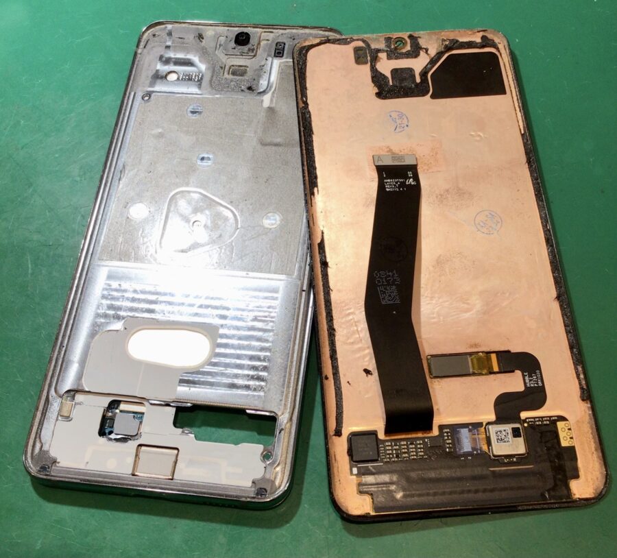 Galaxy S20　画面表示不可【スマホ修理工房 東松山店】