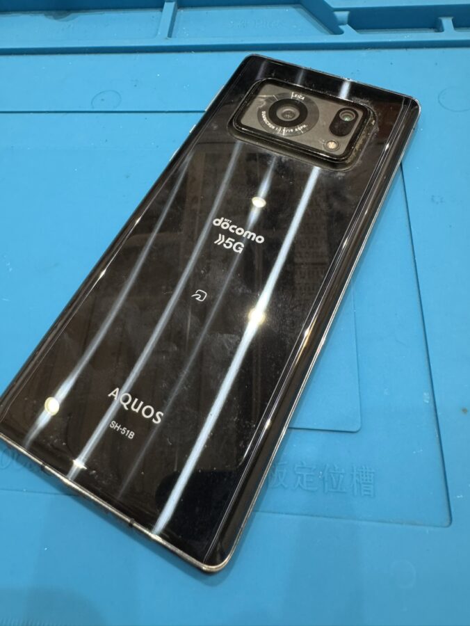SHARP AQUOS R6（アクオス）をお持ち込み頂きました。【スマホ修理工房池袋P’パルコ店】