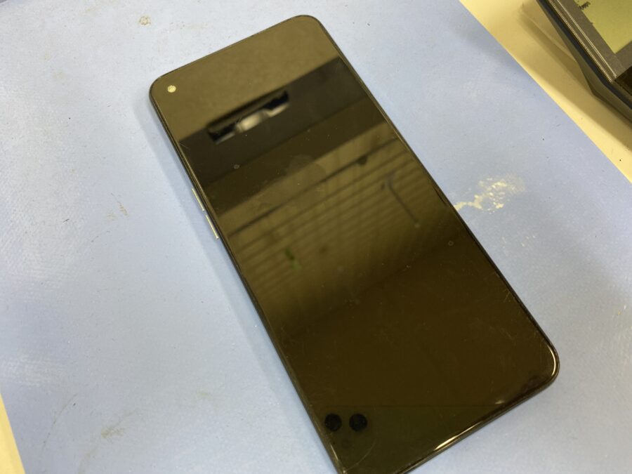 江東区大島・亀戸のスマホ修理屋！OPPO(オッポ) Reno5 Aがプールで水没。。そんな時は【スマホ修理工房西大島店】へ