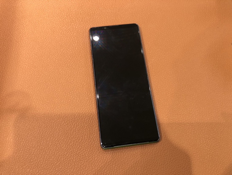水の中に落としてしまい、電源がつかなくなったXperia1III(エクスペリアワンマークスリー)の修理をさせていただきました!