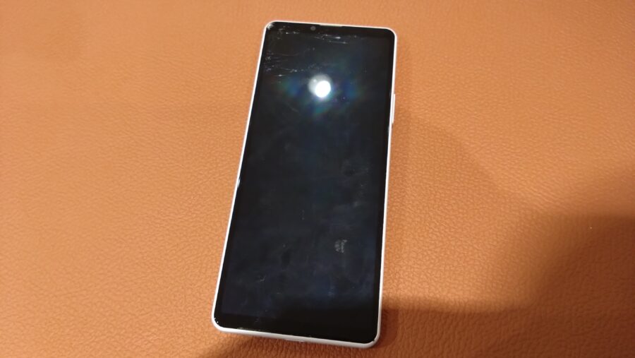 画面が割れてしまった😣Xperia（エクスペリア10Ⅳ）画面交換を行いました!【スマホ修理工房　仙台PARCO2店】
