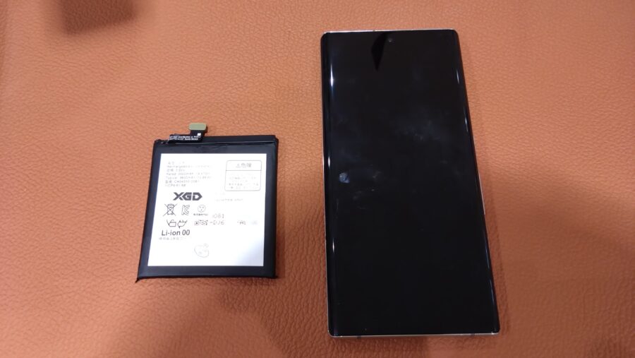 バッテリーの減り方が気になるarrowsNX9（アローズエヌエックスナイン）の修理を行いました！