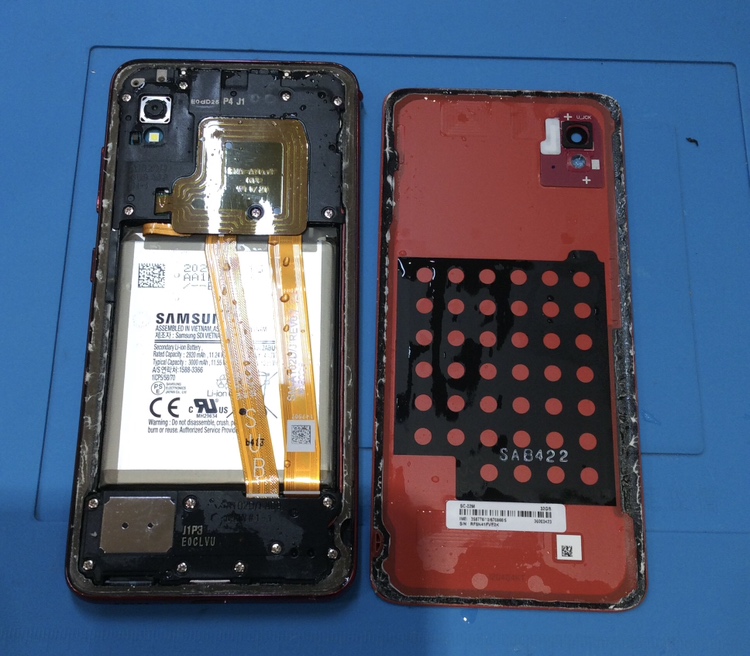 水の中に落としてしまった😥GalaxyA20（ギャラクシー）の修理を行いました！【スマホ修理工房　仙台PARCO2店】
