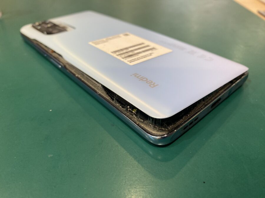 Xiaomi Redmi Note 10 Pro(シャオミ)のバッテリー交換をお願いいたします！ - スマホ修理工房ペリエ千葉店