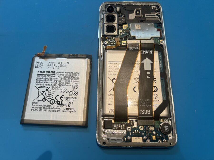 一日に何度も充電が必要なSamsung Galaxy S20(ギャラクシー)のバッテリー交換修理を行いました！