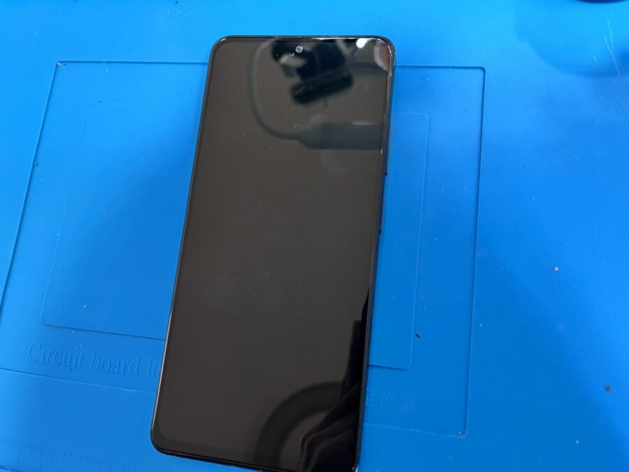 OPPO Reno 3A（オッポ）画面が映らない！パネル交換で大丈夫！【スマホ修理工房　ココリア多摩センター店】