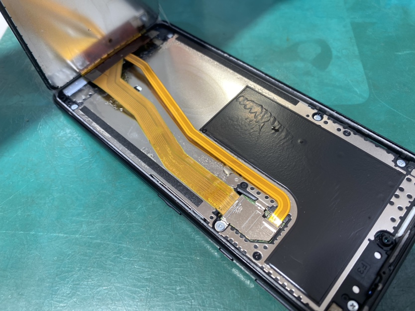 AQUOS sense4 (アクオス) 水没修理ぜひ持ちください！【スマホ修理工房　ココリア多摩センター店】