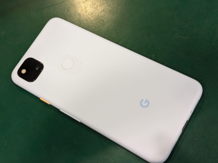 Pixel4a 4g(ピクセル)を落として画面が真っ暗！そんな時はスマホ修理工房ペリエ千葉店にご相談下さい！