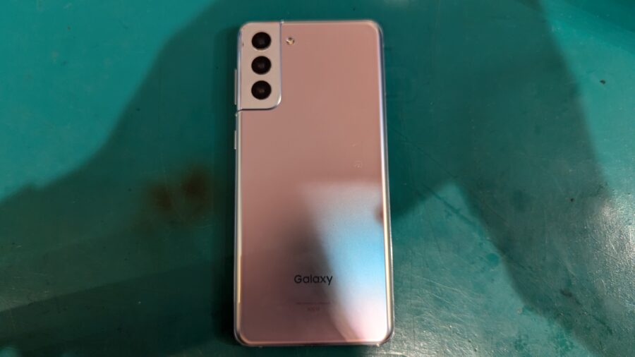水没して破損したスマホ、データをどうしても復旧したい時は！Galaxy S21 Plus (ギャラクシー）画面交換を行いました！
