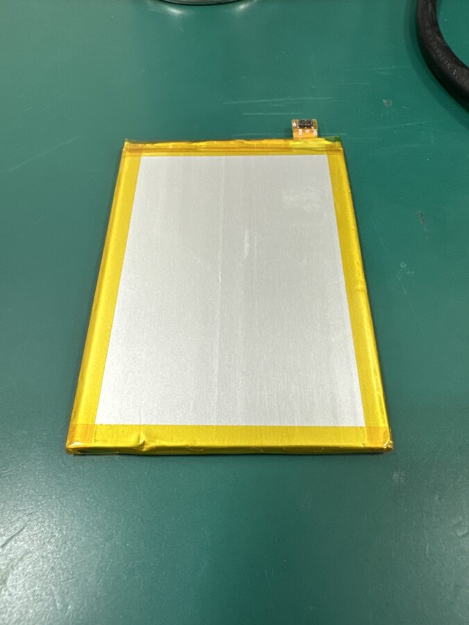 Xperia Z5Premium(エクスペリア)のバッテリー交換できます！やります！【スマホ修理工房ココリア多摩センター店】