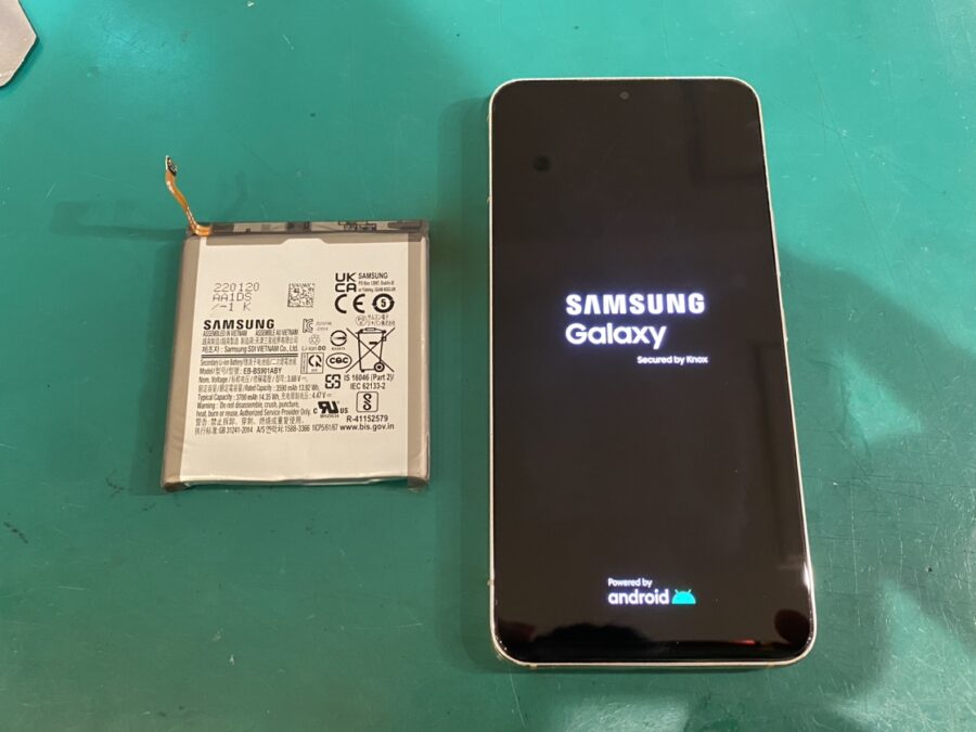 Galaxy修理もデータそのままの即日対応！Galaxy S22(ギャラクシー)のバッテリー交換を承りました！【スマホ修理工房新