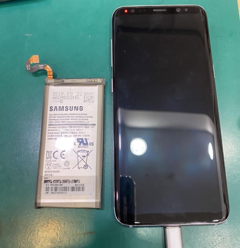 【バッテリー交換修理】藤沢市からお越しのお客様より、GalaxyS8(ギャラクシー)をお持ち込みいただきました！