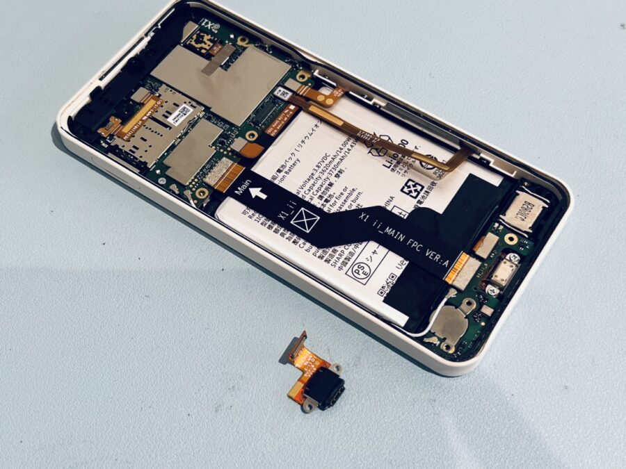 SHARP AQUOS Wish2(シャープアクオス)の充電コネクター交換修理を行いました！
