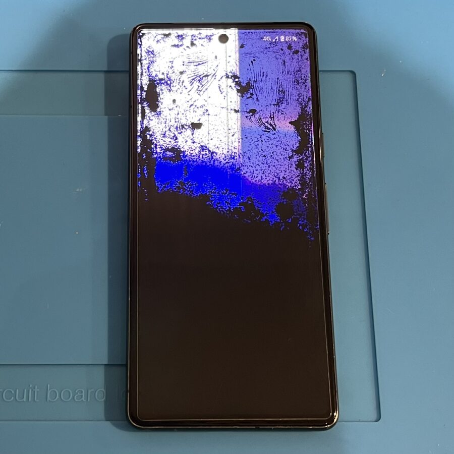 Google Pixel7の画面が壊れてしまった？パネルの修理ならデータそのまま、即日修理のスマホ修理工房 渋谷店！