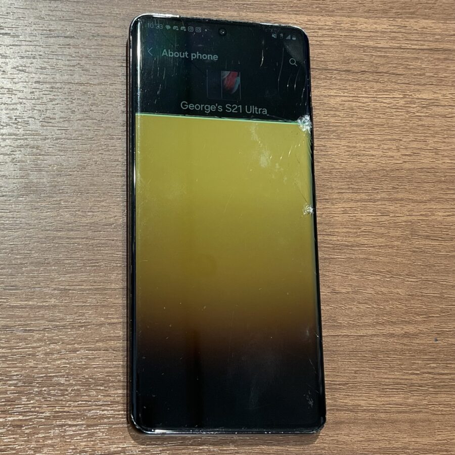 Galaxy S21 Ultraの画面が割れてしまった？画面修理ならデータそのまま、即日修理のスマホ修理工房渋谷店！